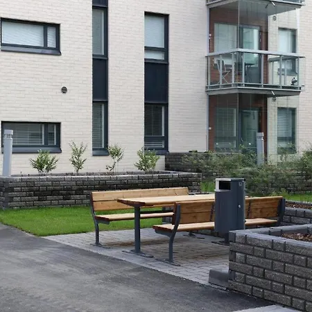Kielo Serene Aurora City, 3bd, Street Parking روفانييمي